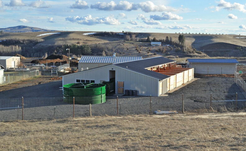 Photo at a distance from the north of the Elk hoof facility.
