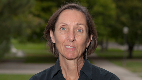 Leslie Sprunger outside the College of Veterinary Medicine.