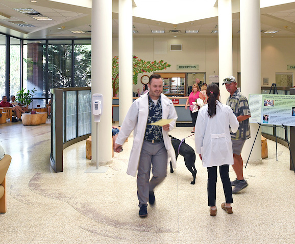 Hustle and bustle in the Veterinary Teaching Hospital lobby.