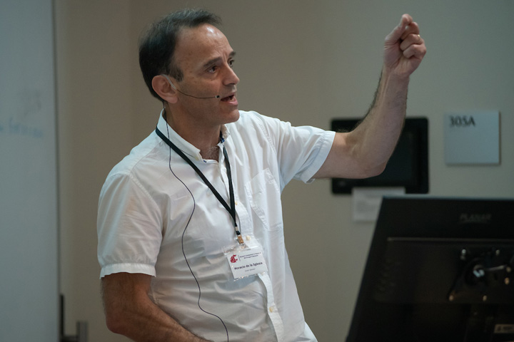 Guest speaker, Horacio de la Iglesia.