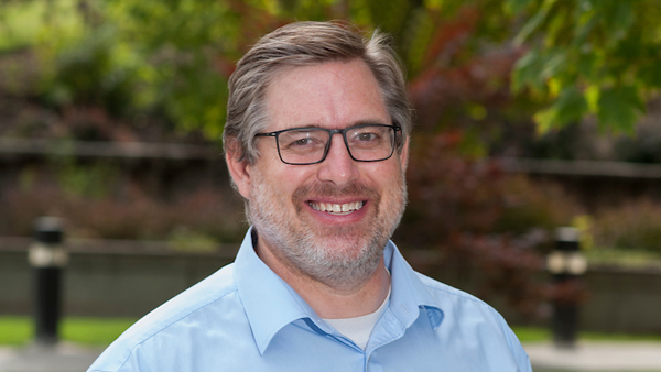 Dr. Jeffrey Abbott outside the College of Veterinary Medicine.