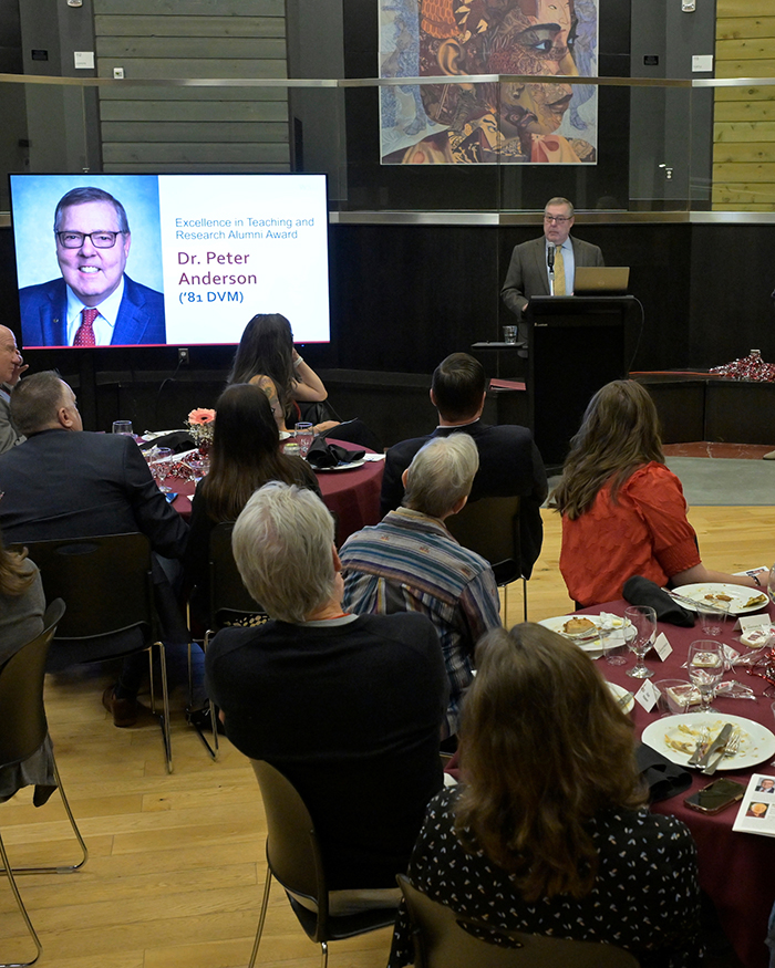 Alumni awards banquet tables 