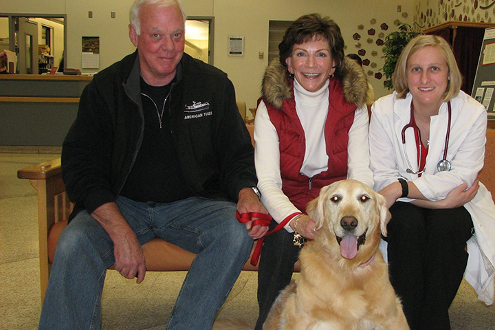 Dr. Villarino standing outside Bustad Hall on the WSU Pullman campus.