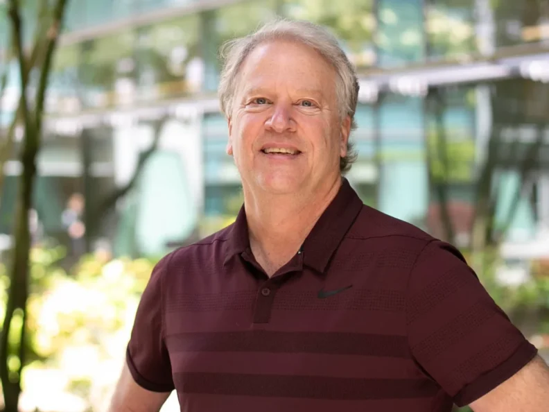 Andrew Weinberg poses for a photo.