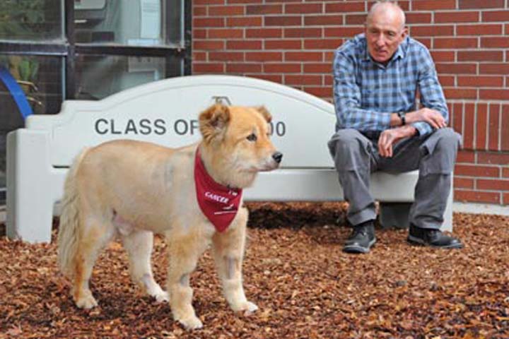 Rona and Wiley outside the Veterinary Teaching Hospital.