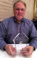 Mark E. Warner with 2018 WSU Voiland School Alumni Award.