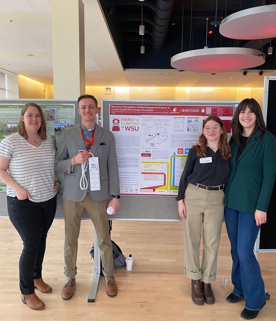 Julia, Zach, Anna, Shelby