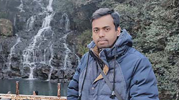 Md Nazmul Hossain