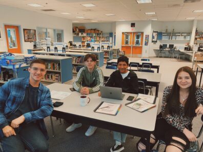 Picture of Warden High School TRIO students at a meeting.