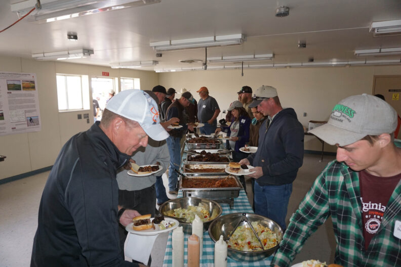 People getting lunch.