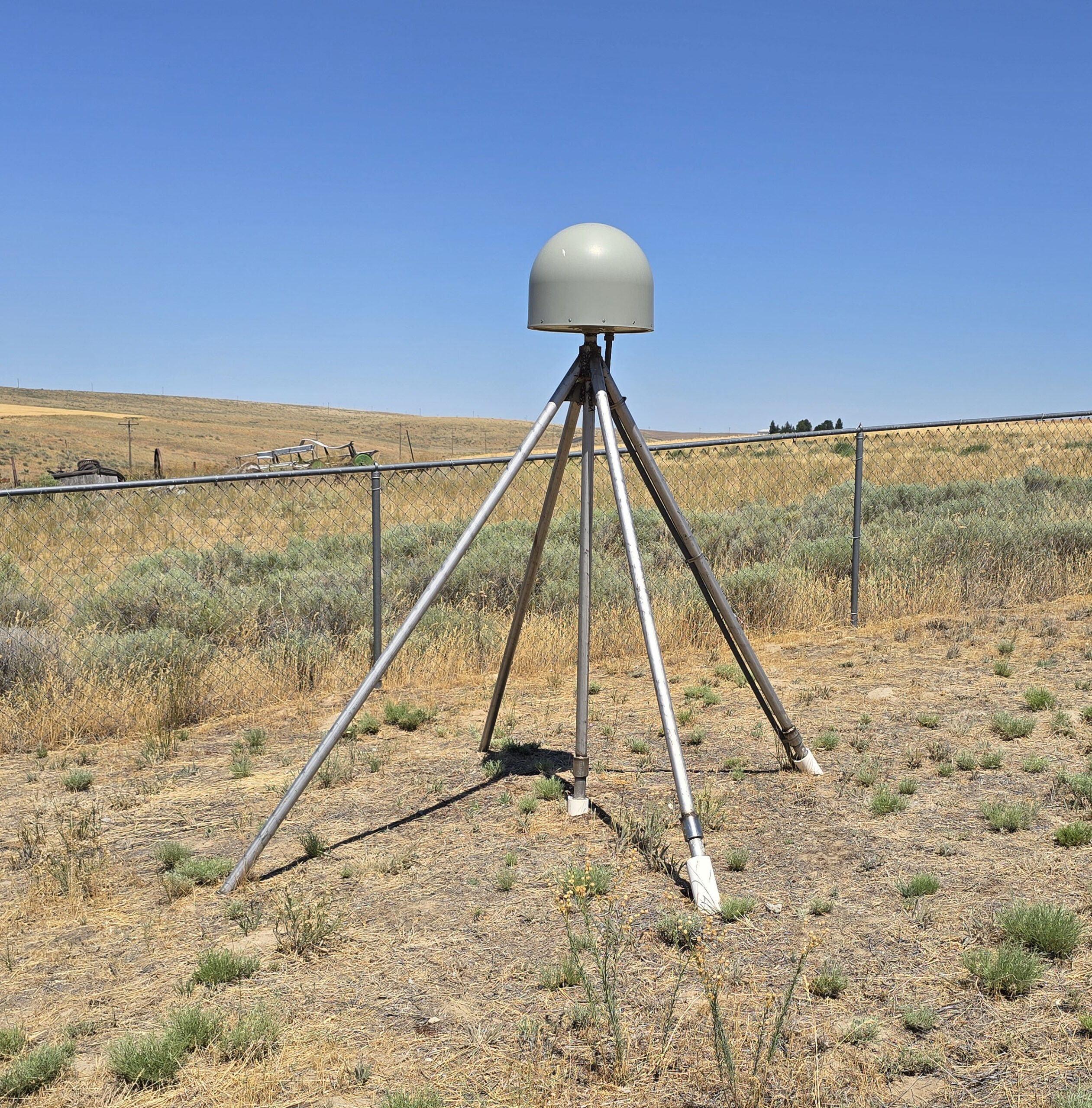 Earthscope monitor in a field. 
