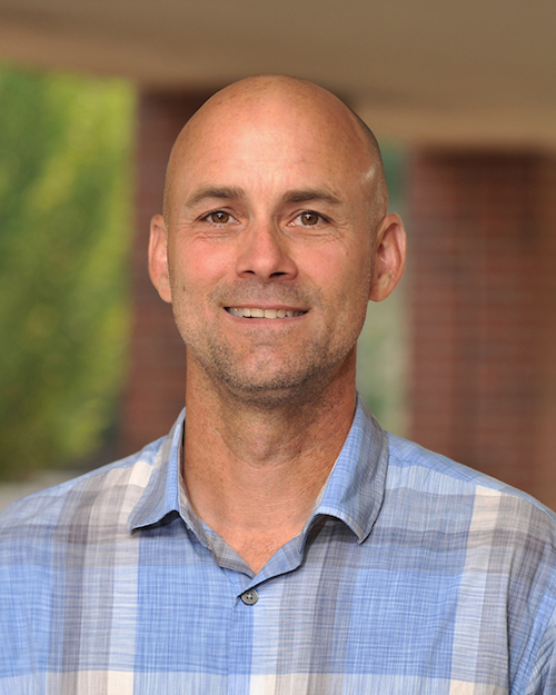Craig McConnel outside the Veterinary Teaching Hospital.